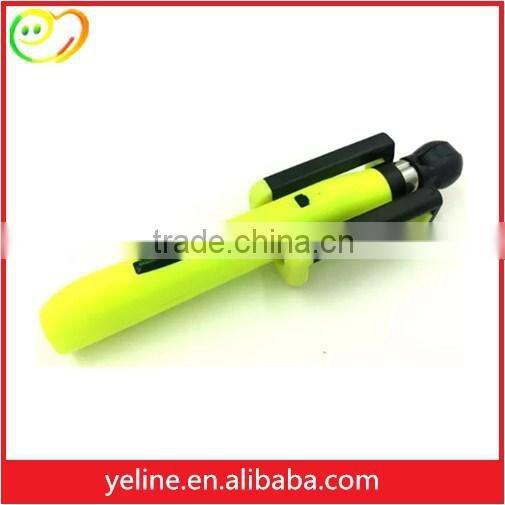 Selfie stick with bluetooth shutter remote button,cheap phone selfie holder