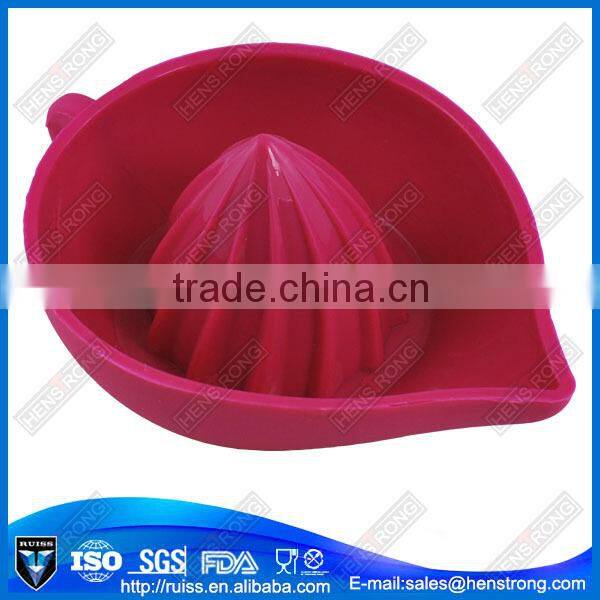 2015 Popular silicone orange ,lemon squeezer