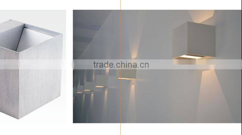 adjustable wireless led mounted wall lamp