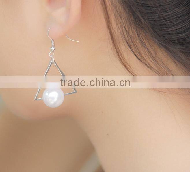 Generous Artifical Pearl on Triangle Stud Earrings