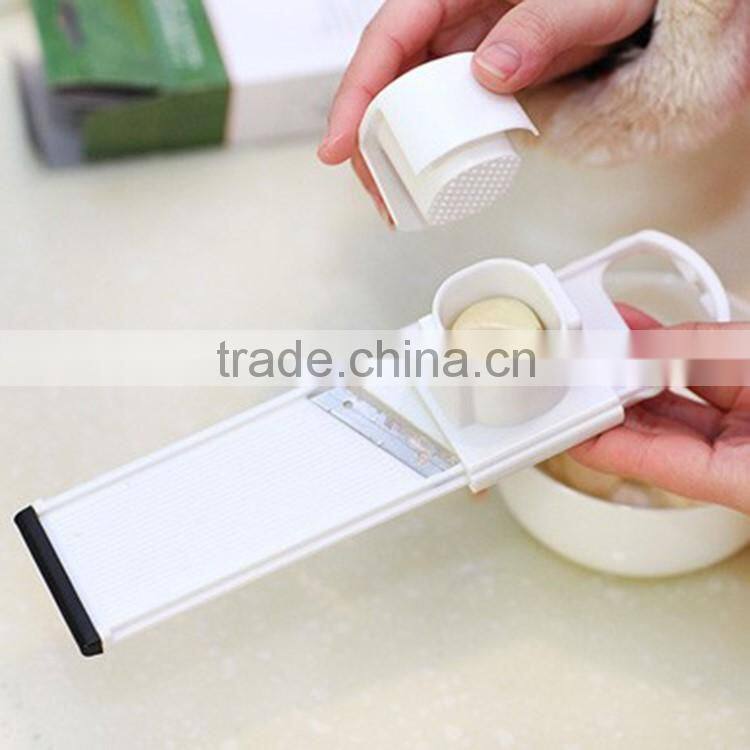 Professional plate-type manual garlic chopper