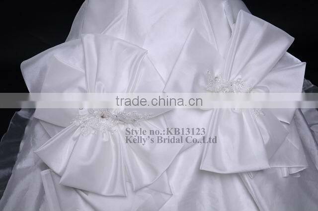New model hand made flower wedding gown with detachable short sleeve jacke short sleeve jacket