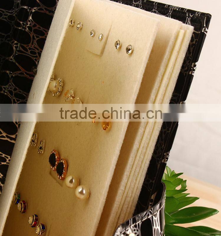 Wholesale protable creative leather fashionable folding earring organizer