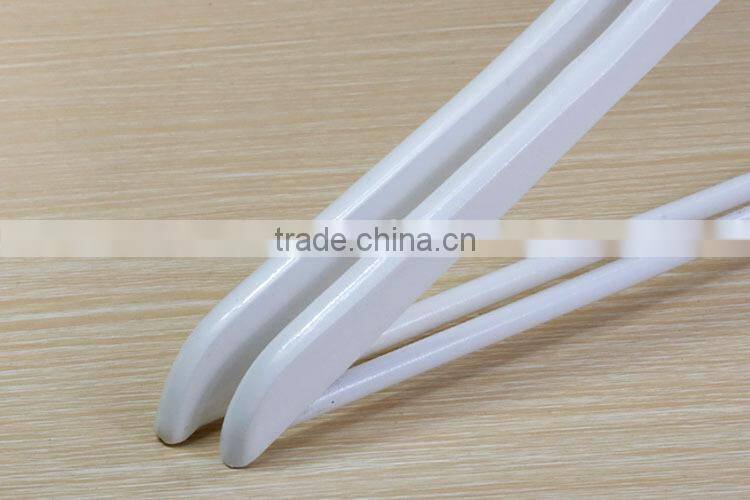 Delicacy closet wooden white clothes hangers with bar