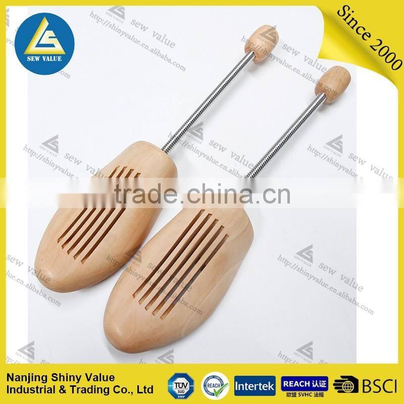 Wooden type shoe stretcher lotus wood shoe tree with strong spring