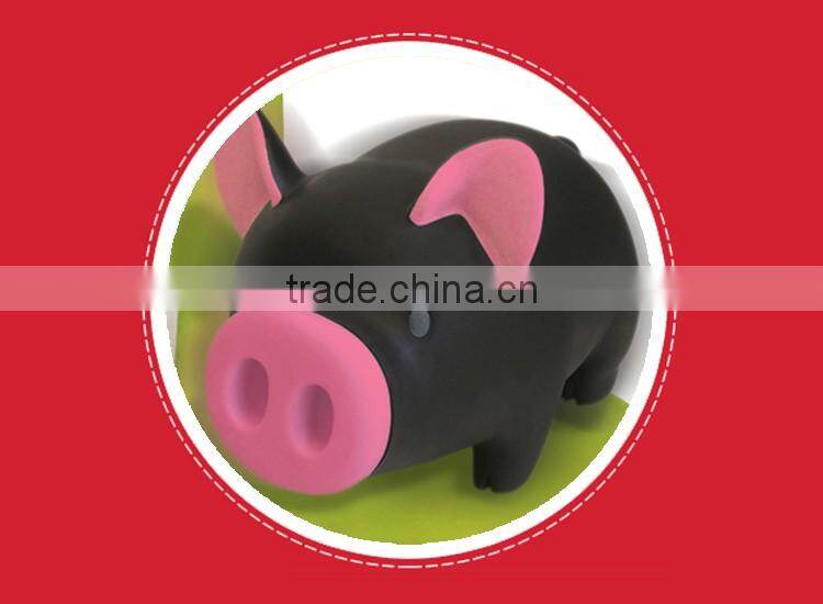 Hot sale cute animal design pig shape decorative multi purpose calendar pen holder