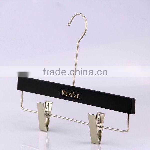 fashion high end plastic hanger anti-slip rubber hanger for clothes