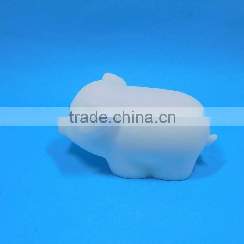 Room Decoration Happy Plastic Pig Shape 7 Color Changing Mini Light with 3 Button Cell