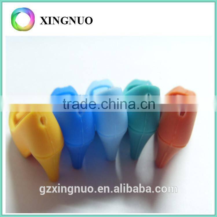 Promotion silicone rubber gift shoes shape key chain