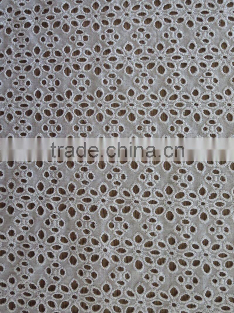 2015 china factory wholesale 100% cotton eyelet lace fabric