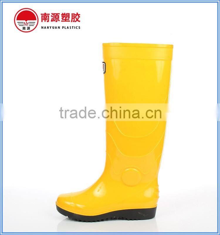 Yellow lightweight fishing work PVC rain boots wholesale
