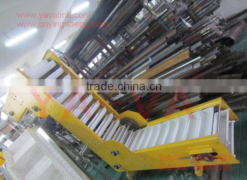 Z style vertical bucket conveyor for packing machine