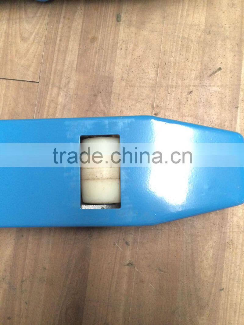 China made 2ton hand paller truck with welding hydraulic