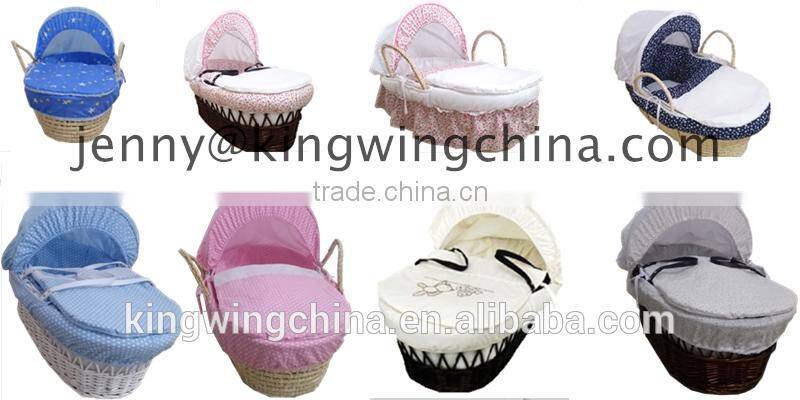 Wicker moses basket with dressings