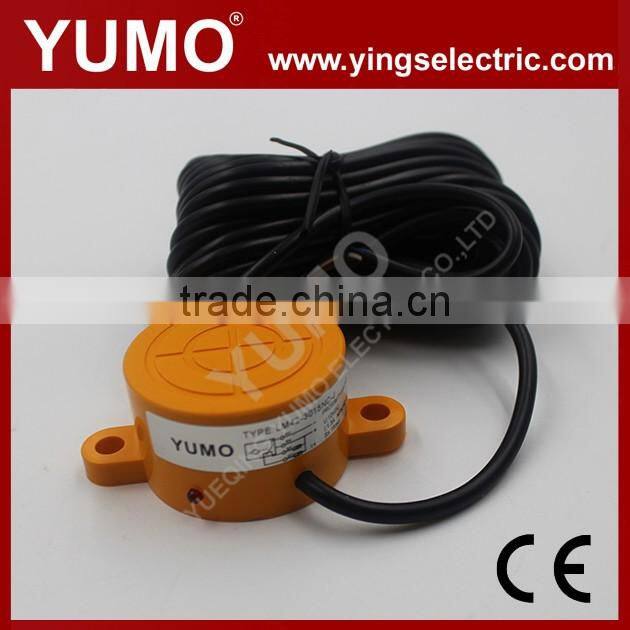 Proximity switchLM42-3015NC-J NON flush inductive proximity switch