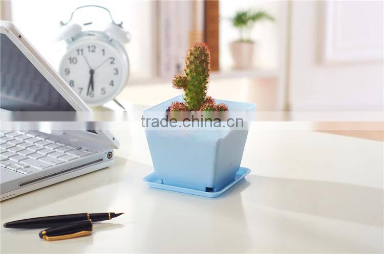 Plastic Colorful Small Square Flower Pots with Pallet Tray Saucer for Decoration of Home Office Desk Garden Flower Sh