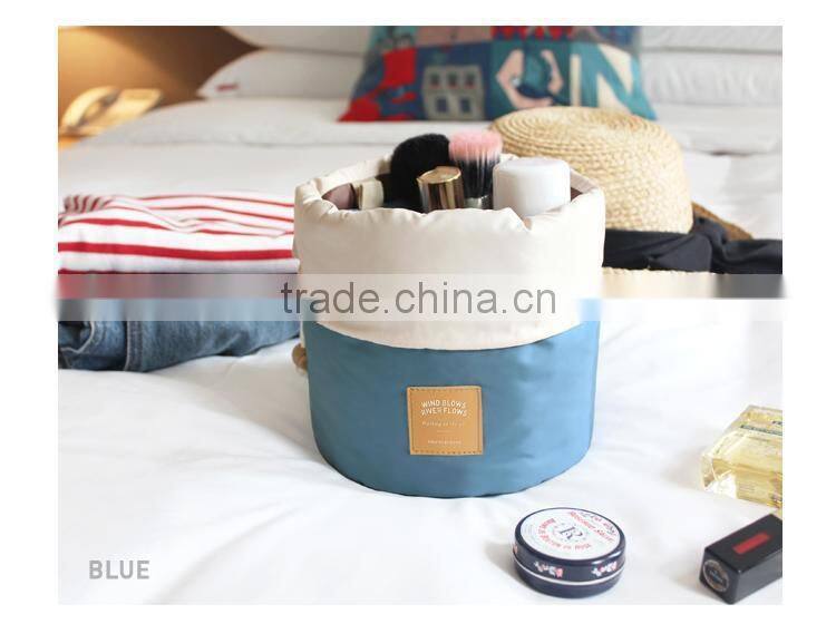 Hot Selling Popular Professional Travel Make-up Pouch Mini Size Large Capacity Travel Dresser Pouch