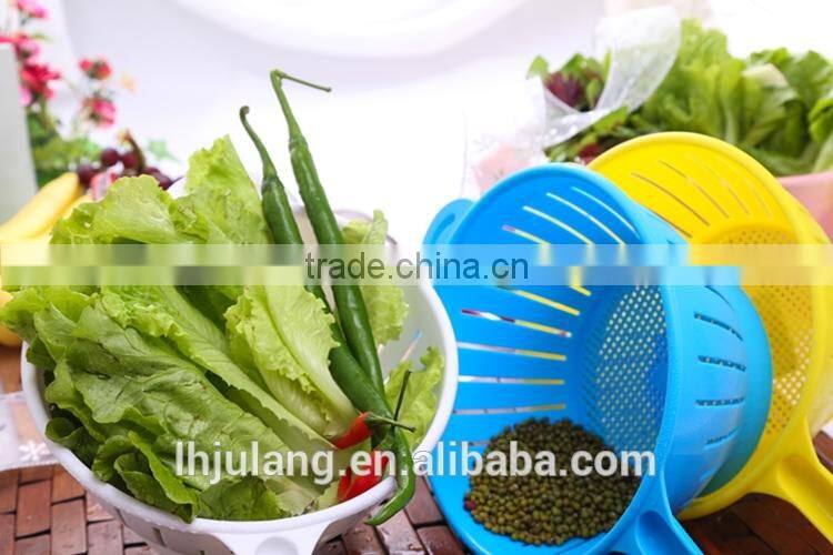 Wholesale plastic colander with handle for Kitchen / Useful plastic colander with handle for Kitchen