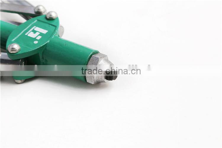 Professional hand riveter gun with plastic handle hand rivets