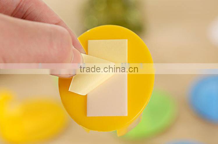 Wholesale high quality Plug hook Plug sticky hook plastic plug hook