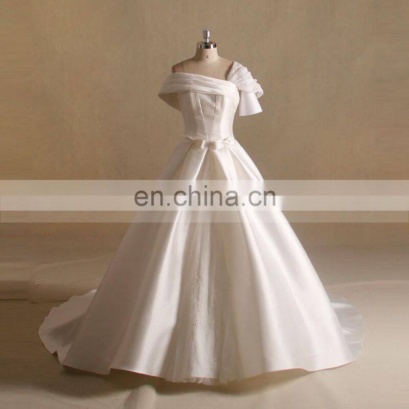 Classical New Design Short Sleeve A-line Satin Wedding Dress Long Train