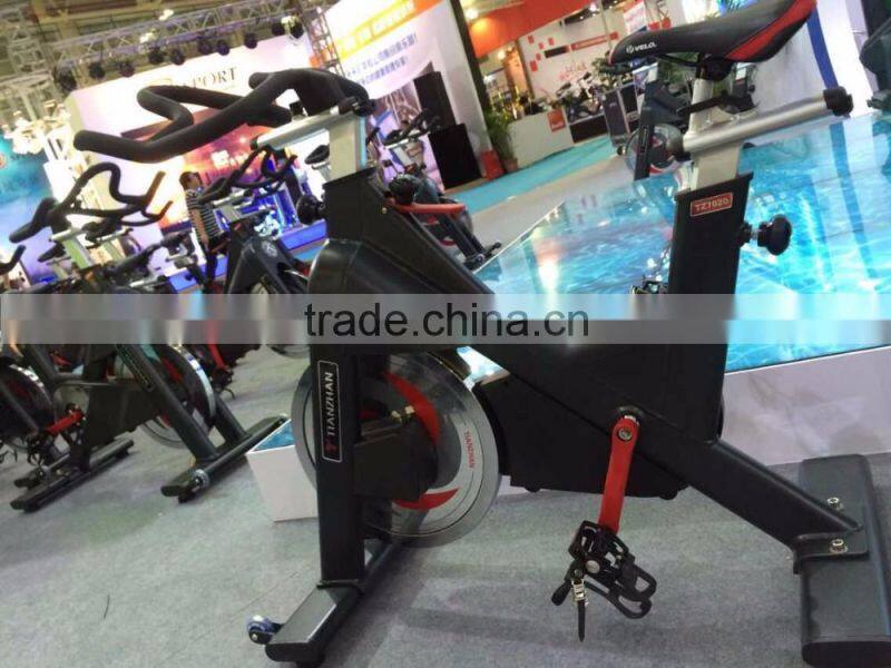 belt transmission spinning bike tz-7010/commercial gym exercise bike