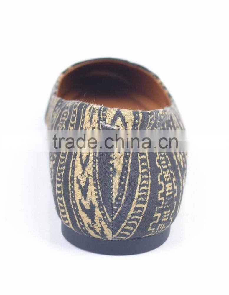 Sell well!!2014 China factory ladies flat shoe sprint canvas ladies shoes flat shoes