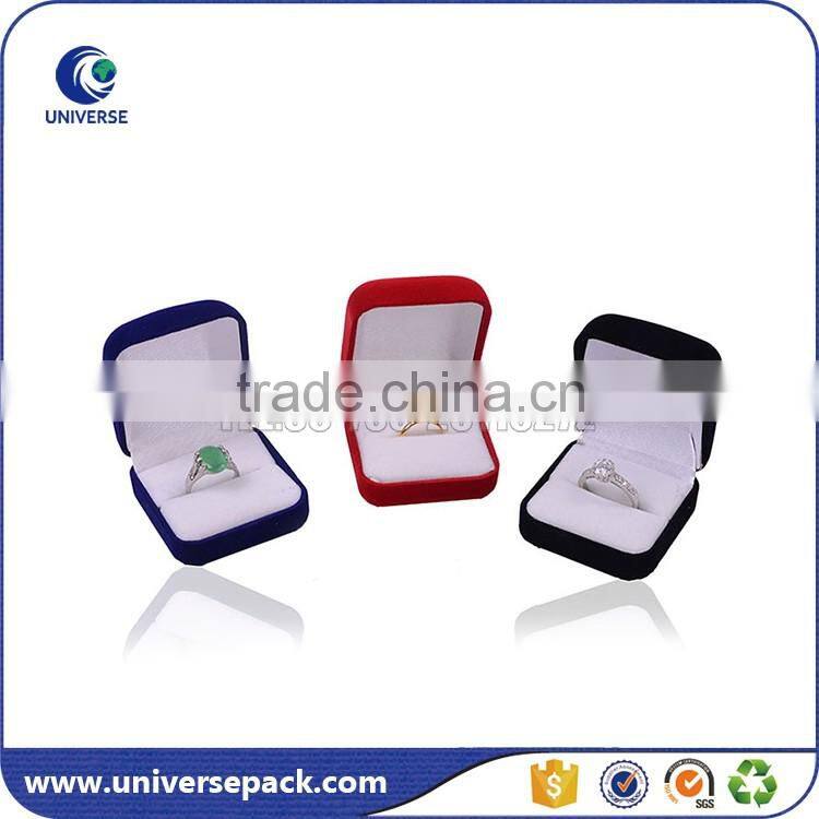Square shaped red color custom velvet jewelry boxes wholesale