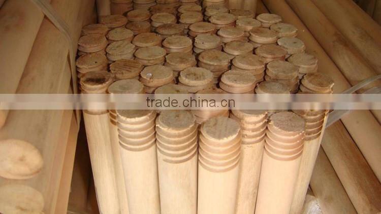 With plastic hanging cap hardwood utility broom handle