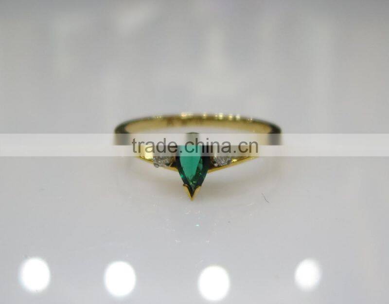 Diamond Gold Ring With Green Hydro 14K