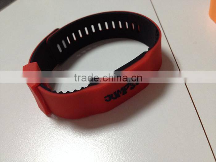 Active RFID and HF wristband for sports Events party and access control