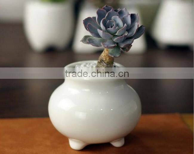 2016 new design small glazed chinese ceramic white flower pot
