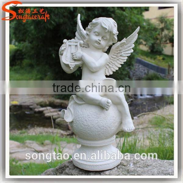 Latest design artificial Westen angel statue large garden fiberglass artificial saute