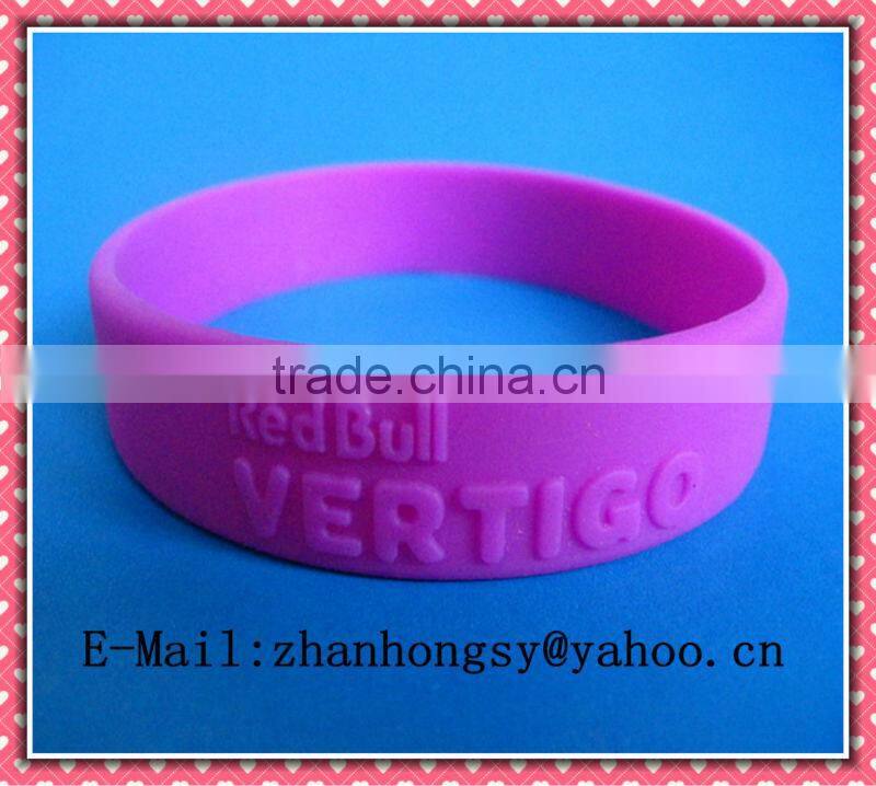 live strong silicone bracelet