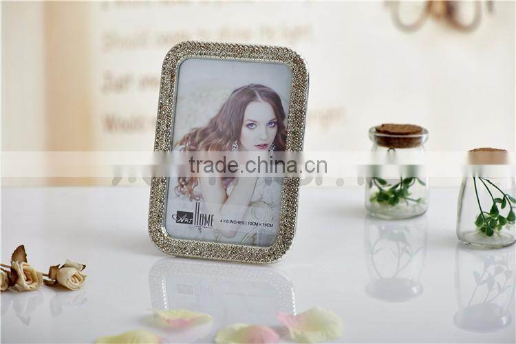 User-Friendly Elegant Shape Glass Silk Screen Photo Frame