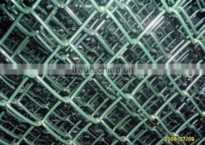 8' high 9# wire diameter vinyl coated chain link fence