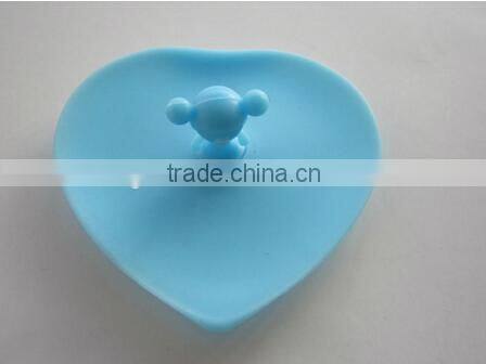 FDA&LFGB Approved Heart Shape Silicone Cup Lid