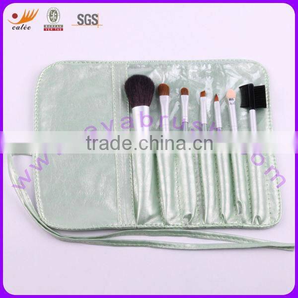 Light Bule Makeup Brushes Kits For Professionals With Pouch