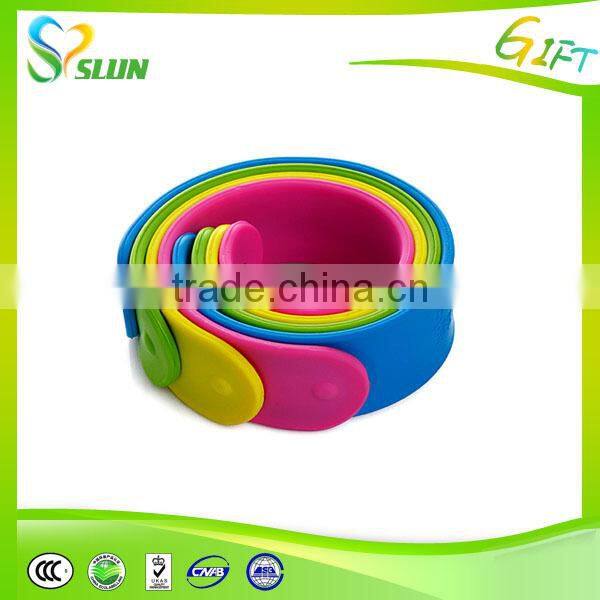 China factory hottest selling cheap slap band watches