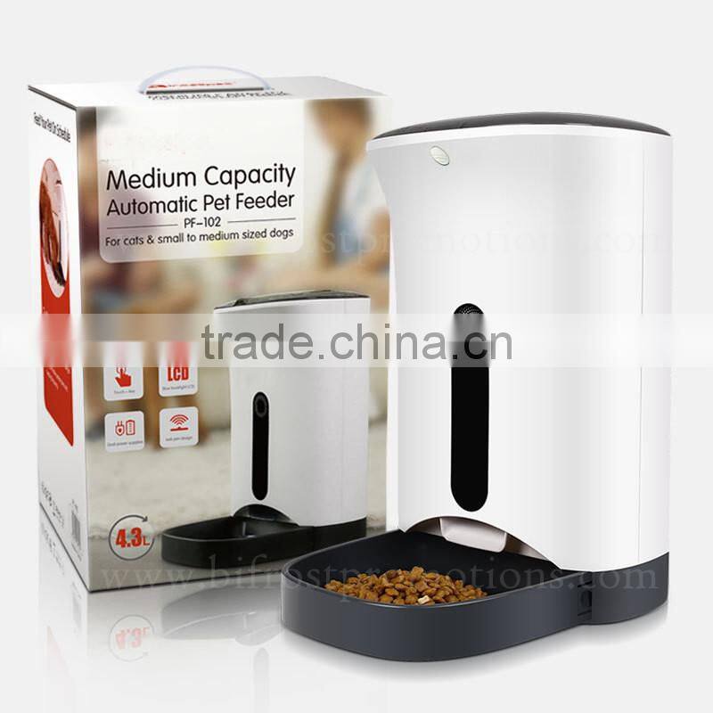2016 New Design Dog Cat Automatic Pet Feeder