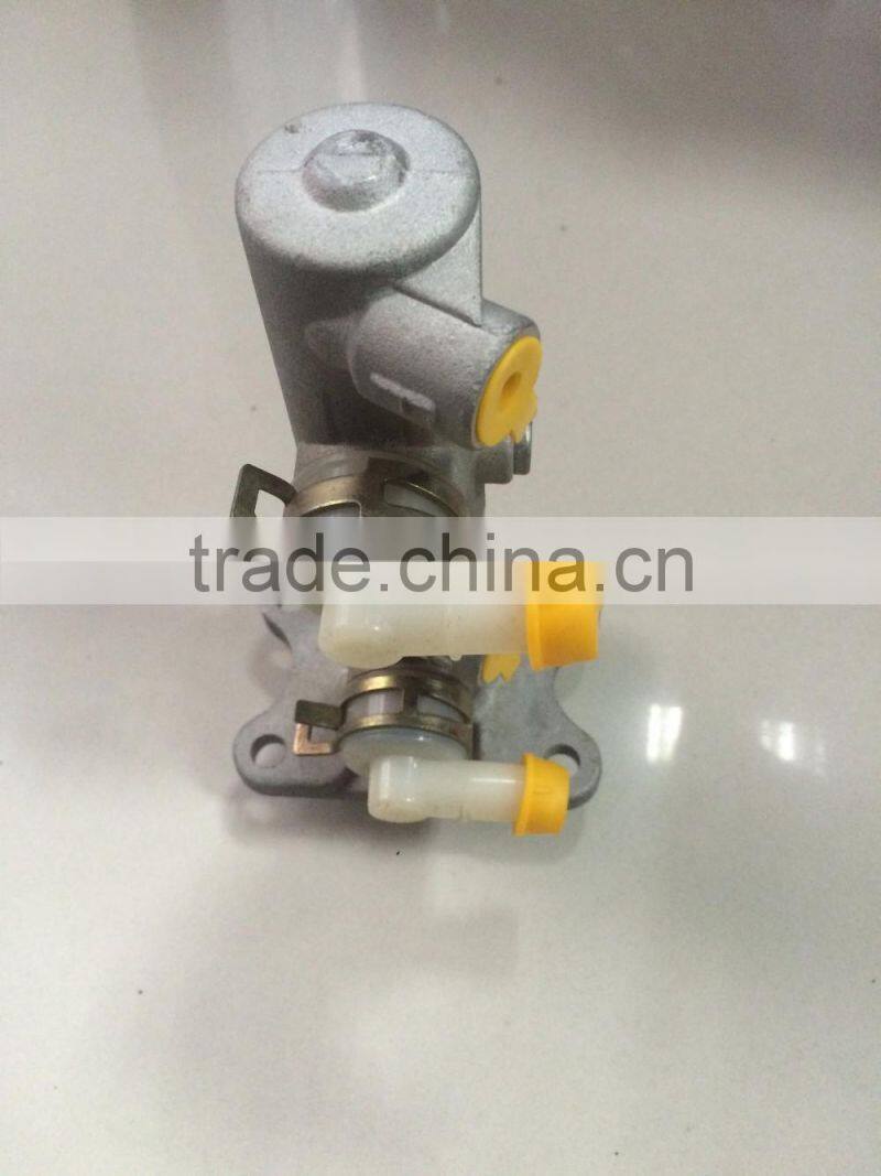Brake Master Cylinder for Toyota Hiace OE 47201-26530 47201-26510