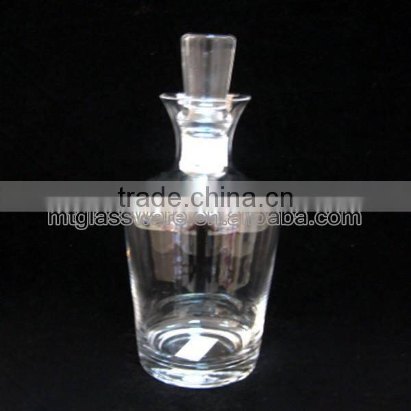 creystal high white glass pitcher with lid