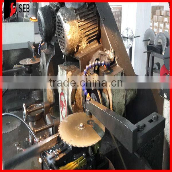 tungsten blade for cutting wood with nail and metal