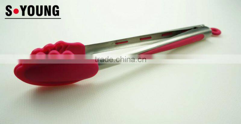 14030 12inch New Hand Shape Barbecue Grill Tongs Silicone Kitchen Serving Locking Food Tong