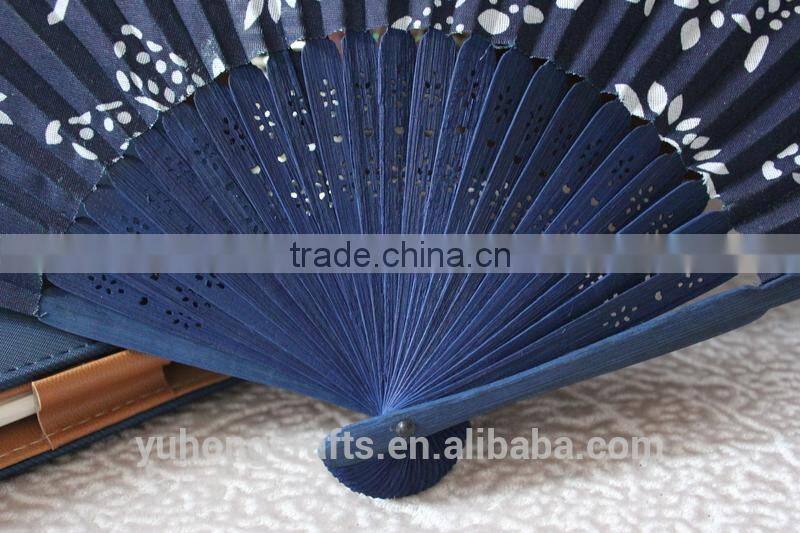Chinese dark blue flower bamboo fan