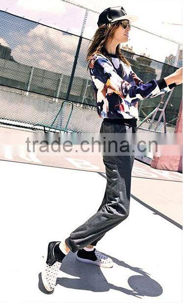 Female dark gray leisure sportswear trousers