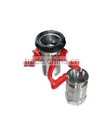 Dry break coupling, quick discharge coupler used in oil