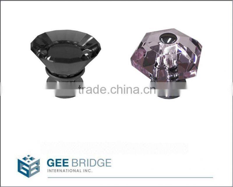 0841010 Solid Brass Triangle Crystal Cabinet Drawer Door Knob