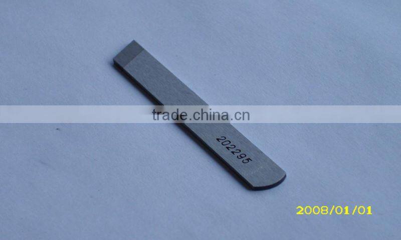 Sewing cutting machine bottom knife