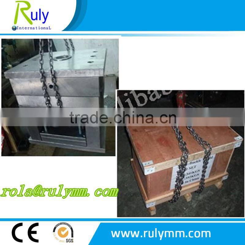 China customized manufacturere of plastic injection mould making